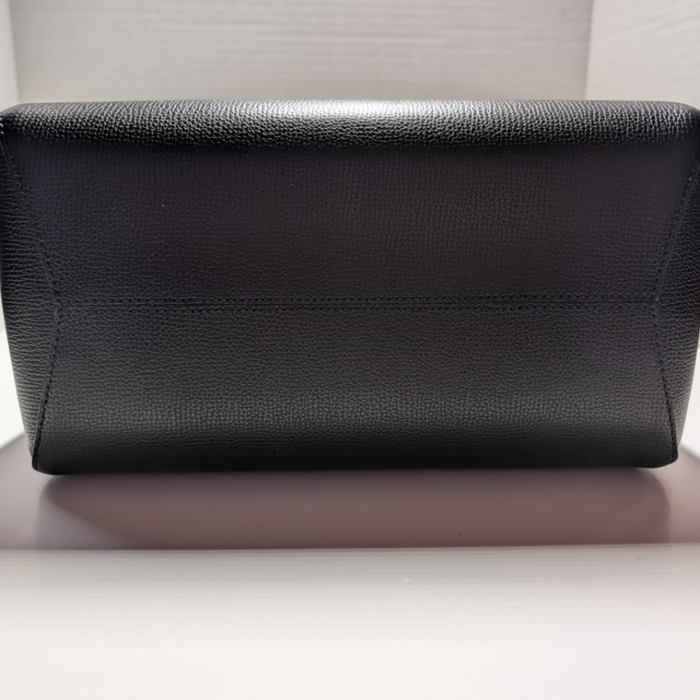 Kate Spade Black Top-Handle Women’s Bag with Gold Hardware - Picture 4 of 4